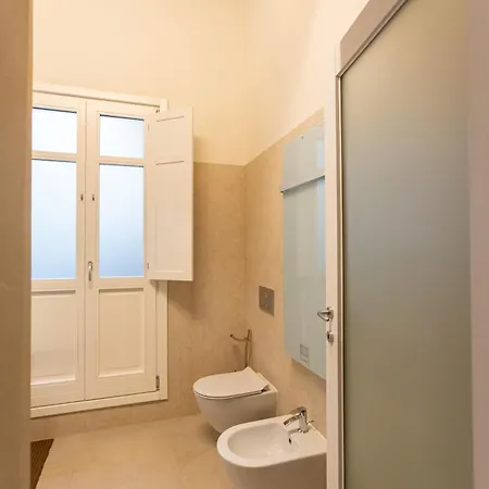 R - City Centre Apartment Cagliari